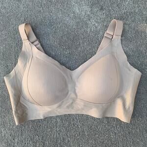 Cream seamless bra size 7xl